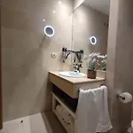 Apartment Atico Mirador Del Naranco, Parking Gratuito En Zona Residencial Y Alrededores Oviédo