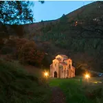 Atico Mirador Del Naranco, Parking Gratuito En Zona Residencial Y Alrededores *