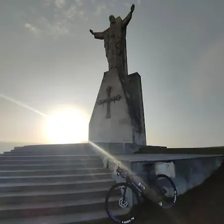 Atico Mirador Del Naranco, Parking Gratuito, Wifi, Zona Residencial Apartment *