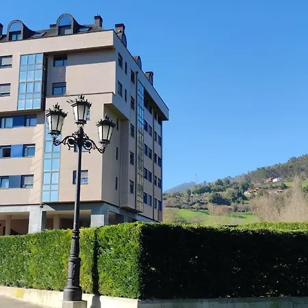 Atico Mirador Del Naranco, Parking Gratuito, Wifi, Zona Residencial Appartamento