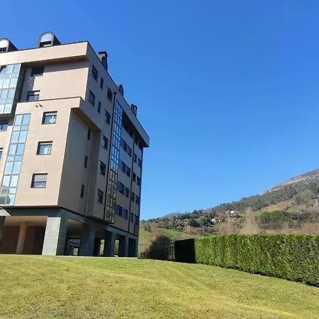 Atico Mirador Del Naranco, Parking Gratuito, Wifi, Zona Residencial Apartment *