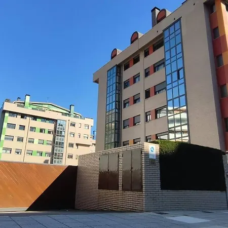 Atico Mirador Del Naranco, Parking Gratuito, Wifi, Zona Residencial Apartment *